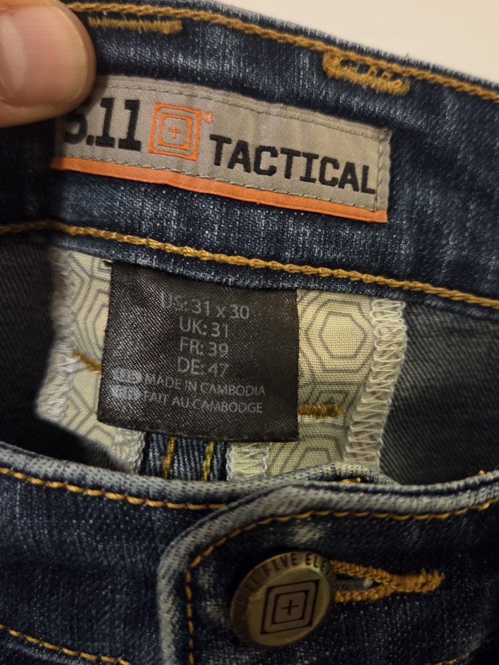 5.11 Tactical Men's Defender Flex Slim Jeans in Dark Blue - Picture 4 of 5